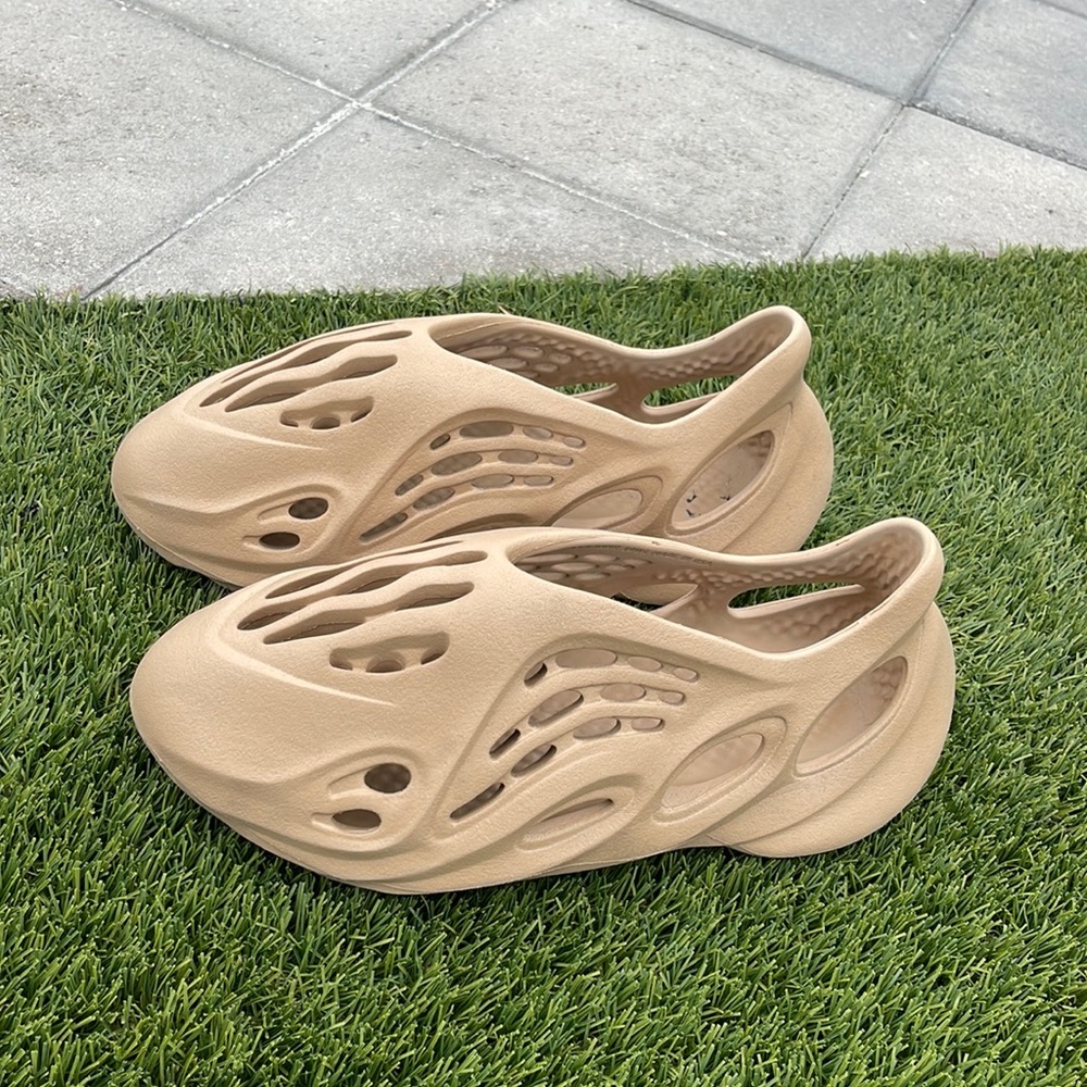 Yeezy Foam Runners - Adidas